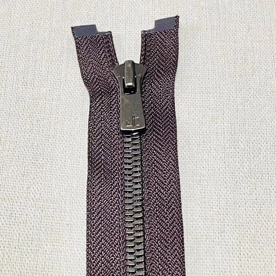 YKK高端拉鏈EXCELLA系列，5號(hào)金屬雙開(kāi)右插玉米牙煙槍色